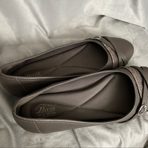 GH Bass & Co - womens Flats - Picture 2 of 6